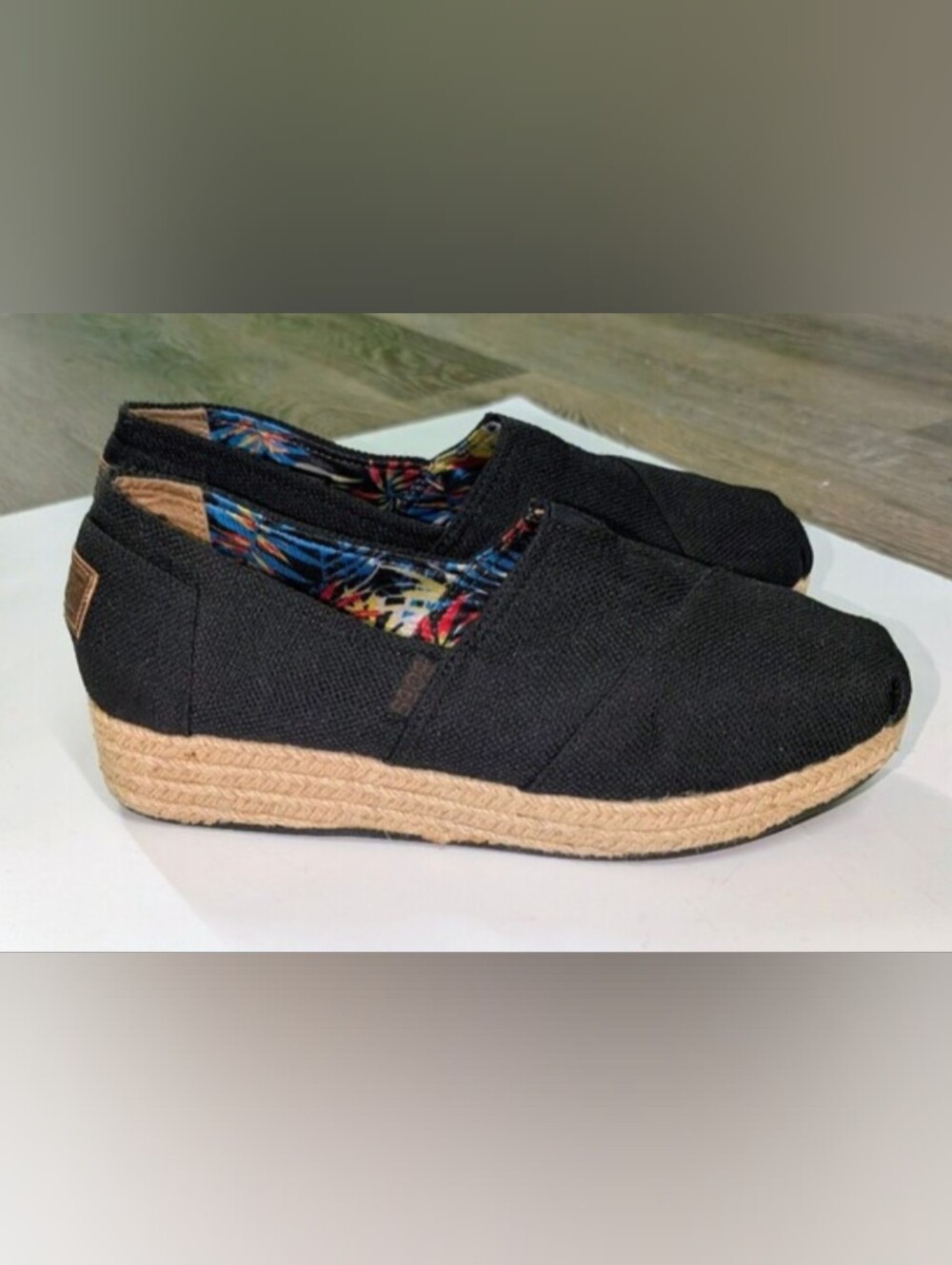 BOBS from Skechers Women's 9.5 Highlights Espadrille Wedges 34101 NWOB Never Use